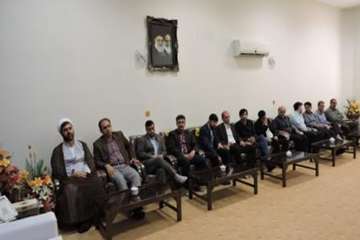 دیدار کارکنان اداره کل دامپزشکی با نماینده ولی فقیه و امام جمعه ایلام
